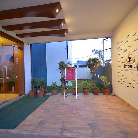 The Grand Imperial Hotel Morbi ภายนอก รูปภาพ